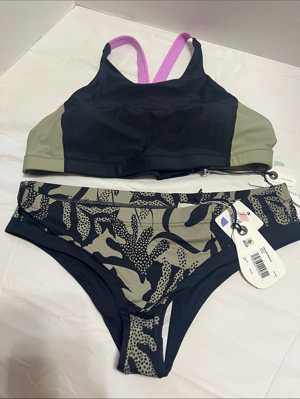 NWT PrAna Upswell Bottoms and Baja Round Top - Size Large